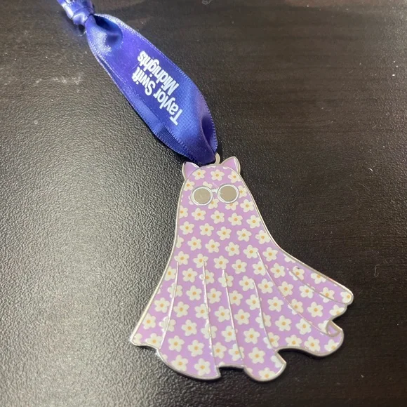 Taylor Swift Purple Ghost #II ornament box NOT included - Picture 8 of 8